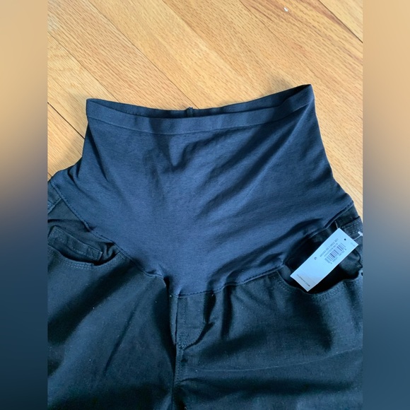 NWT Old Navy Maternity Full Panel Boot-Cut Black Jeans ~ Size 6 - Picture 2 of 6